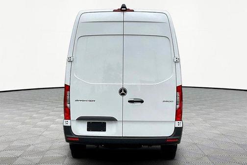 Arctic White 2025 Mercedes-Benz Sprinter 2500 170 WB