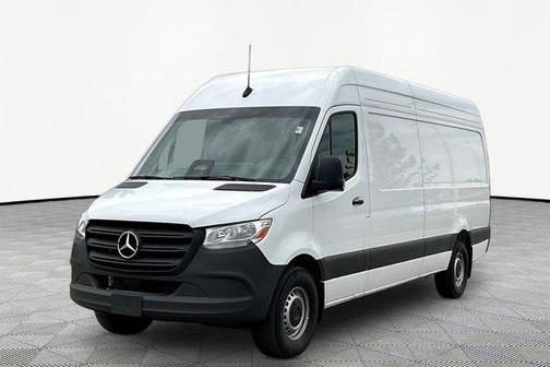 Arctic White 2025 Mercedes-Benz Sprinter 2500 170 WB