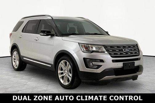 Ingot Silver Metallic 2017 Ford Explorer XLT