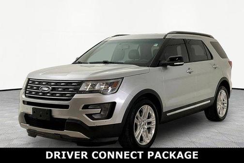 Ingot Silver Metallic 2017 Ford Explorer XLT