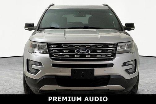 Ingot Silver Metallic 2017 Ford Explorer XLT