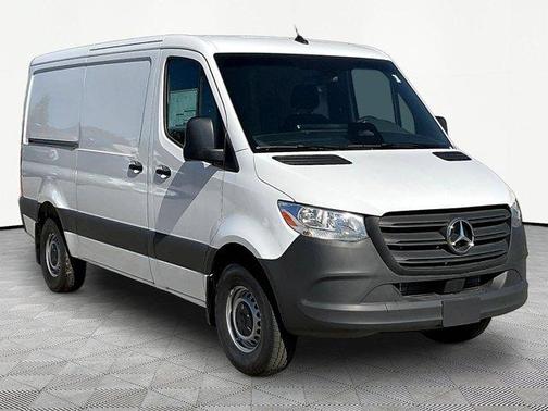 Arctic White 2026 Mercedes-Benz Sprinter 2500 Standard Roof