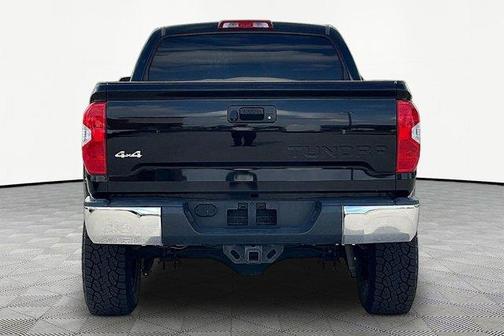 Black 2015 Toyota Tundra SR5