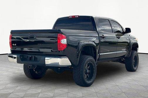 Black 2015 Toyota Tundra SR5