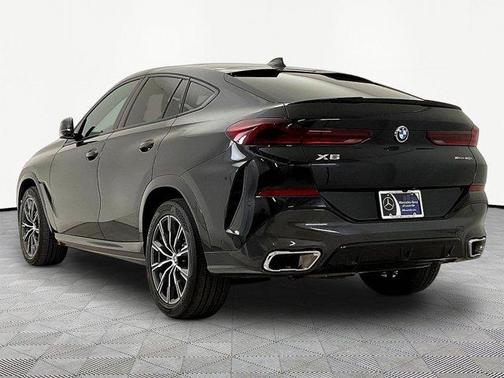 Black Sapphire Metallic 2023 BMW X6 xDrive40i