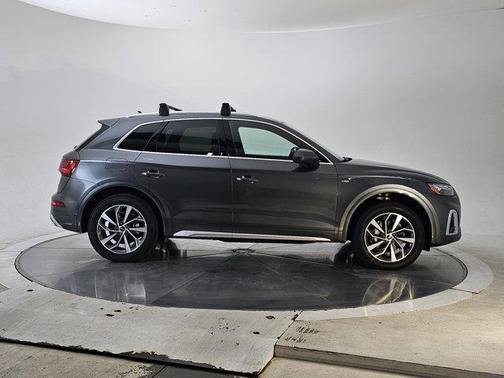 2022 Audi Q5 45 S line Premium Plus