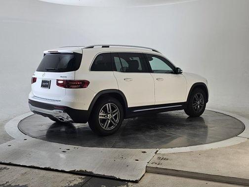 2025 Mercedes-Benz GLB 250 Base 4MATIC
