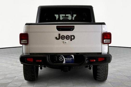 Bright White Clearcoat 2023 Jeep Gladiator Rubicon