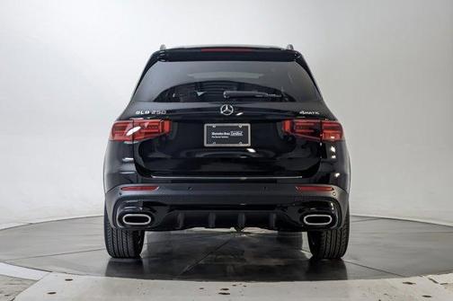2025 Mercedes-Benz GLB 250 Base 4MATIC