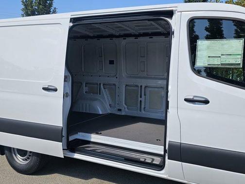 2025 Mercedes-Benz Sprinter 2500 Standard Roof