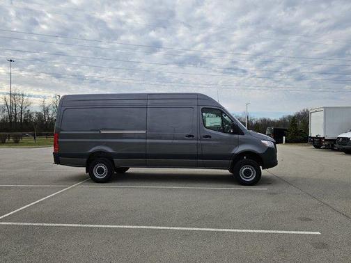 2025 Mercedes-Benz Sprinter 2500 High Roof