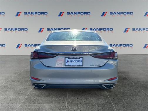 2022 Lexus ES 350 Base