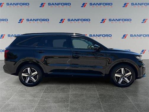 2022 Kia Sorento S