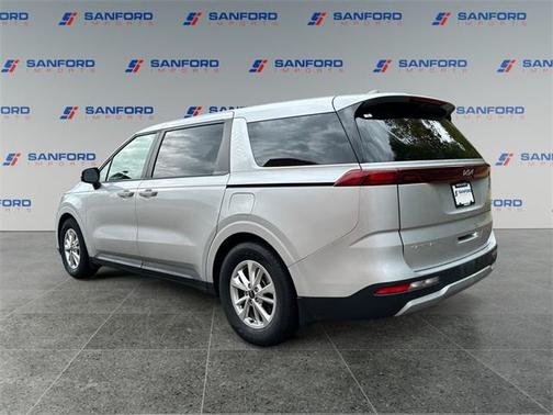 2023 Kia Carnival LX