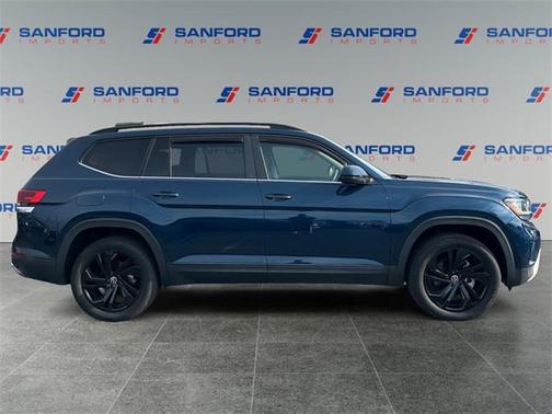 2022 Volkswagen Atlas 3.6L SE w/Technology