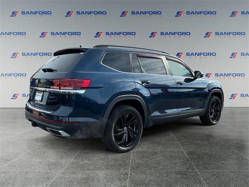 2022 Volkswagen Atlas 3.6L SE w/Technology