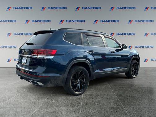 2022 Volkswagen Atlas 3.6L SE w/Technology