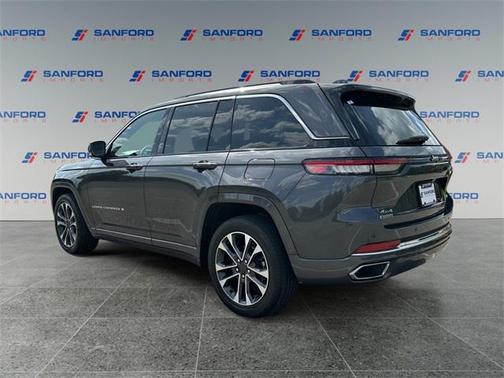 2022 Jeep Grand Cherokee Overland