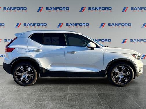 2022 Volvo XC40 T5 Inscription