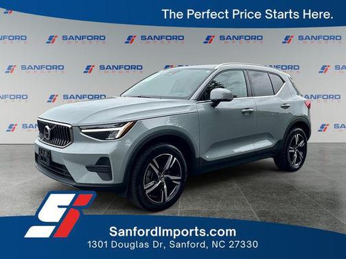Gray 2025 Volvo XC40 B5 Core Bright Theme