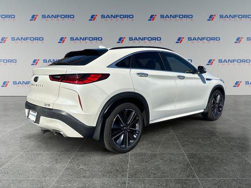 2023 INFINITI QX55 LUXE
