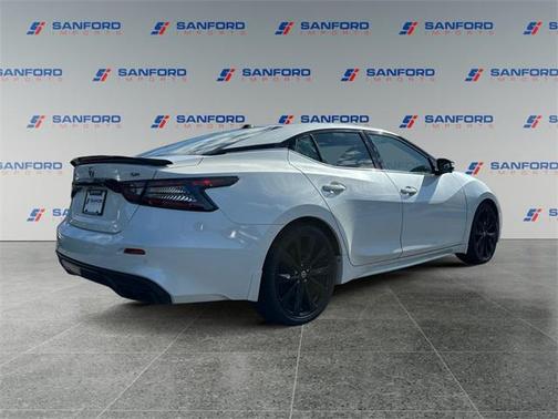 2022 Nissan Maxima SR Xtronic CVT