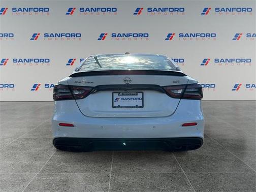 2022 Nissan Maxima SR Xtronic CVT