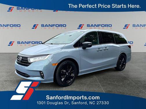 Sonic Gray Pearl 2024 Honda Odyssey Sport