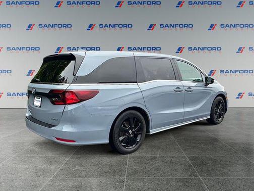 Sonic Gray Pearl 2024 Honda Odyssey Sport