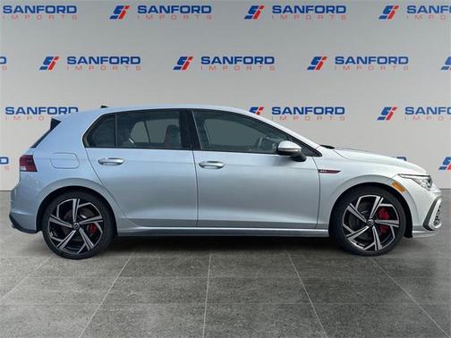 2024 Volkswagen Golf GTI 2.0T SE DSG
