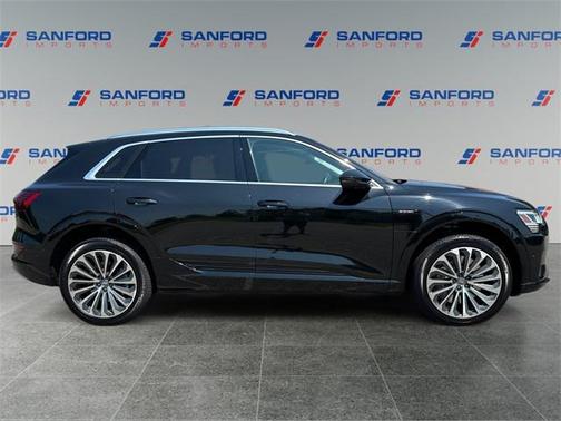 2019 Audi e-tron Premium Plus