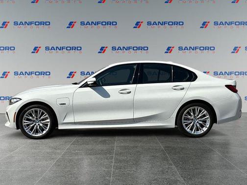 2023 BMW 330e xDrive