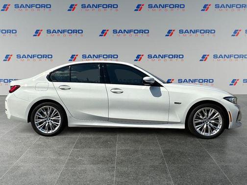 2023 BMW 330e xDrive