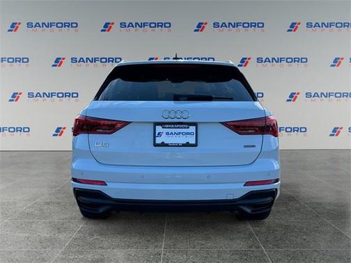 2021 Audi Q3 45 S line Premium