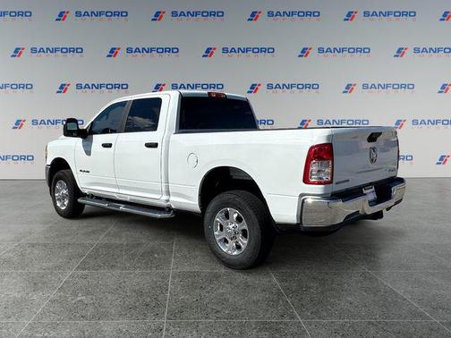 2024 RAM 2500 Big Horn Crew Cab 4x4 6'4' Box