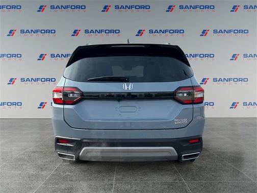 2023 Honda Pilot Touring 8-Passenger