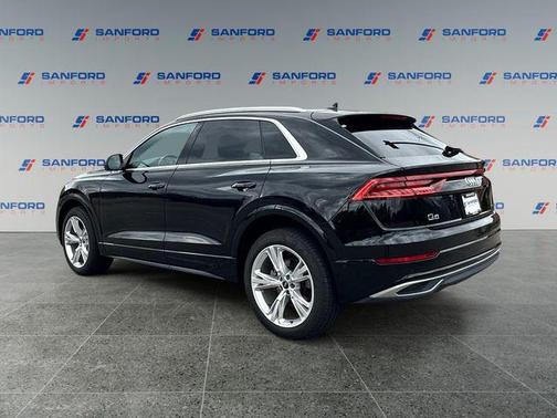 2021 Audi Q8 55 Premium Plus