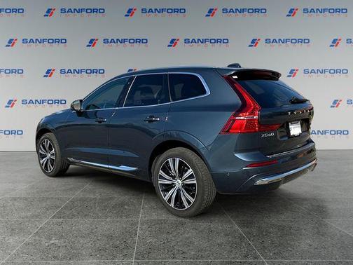 2023 Volvo XC60 B5 Plus Bright Theme