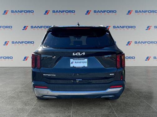 2024 Kia Sorento S