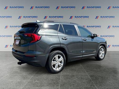 Graphite Gray Metallic 2021 GMC Terrain SLE