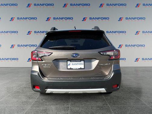 Brilliant Bronze Metallic 2024 Subaru Outback Limited