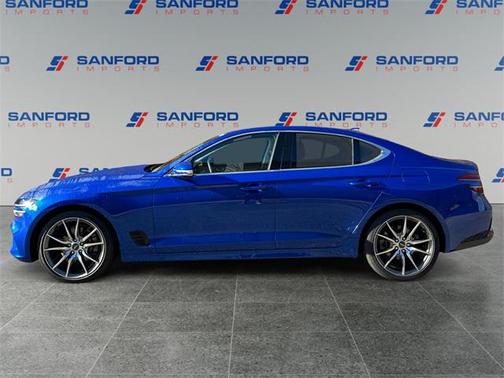 2022 Genesis G70 2.0T RWD