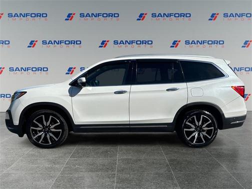 Platinum White Pearl 2020 Honda Pilot AWD Elite
