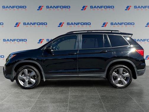 Crystal Black Pearl 2021 Honda Passport AWD Touring