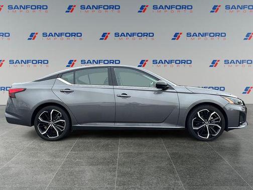 2024 Nissan Altima SR FWD