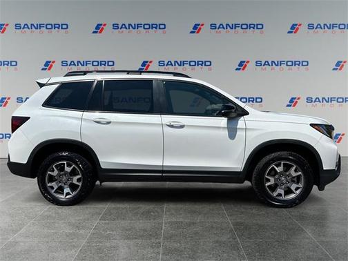 2022 Honda Passport AWD TrailSport