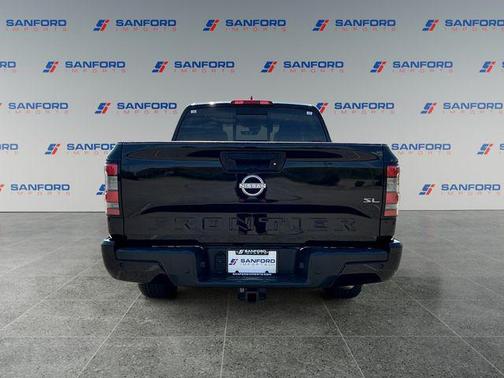 2024 Nissan Frontier SL