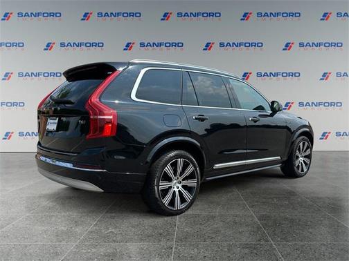 2022 Volvo XC90 T6 Inscription