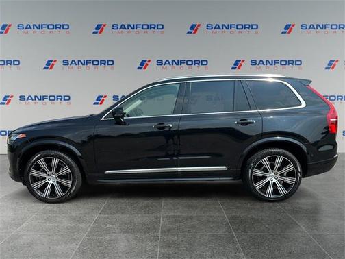 2022 Volvo XC90 T6 Inscription