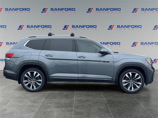 2022 Volkswagen Atlas 3.6L SEL Premium
